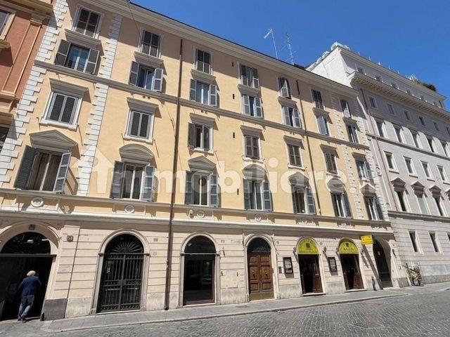 Via Cernaia Signorile Appartamento 147 mq in Palazzo d'epoca