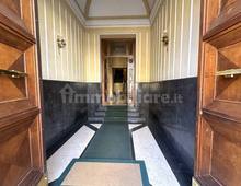 Interno palazzo — Wohnung in kauf in Roma, Parioli