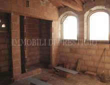 Splendido Casale Da Ultimare Immerso nel Verde delle Colline Pisane della Valdera