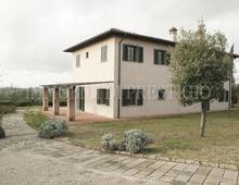 Einfamilienhaus zum Verkauf in Palaia Usiglian Del Vescovo