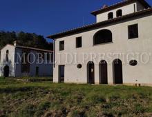 Splendido Casale Da Ultimare Immerso nel Verde delle Colline Pisane della Valdera