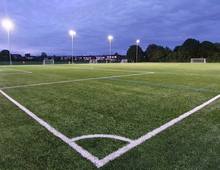 VENDITA A ROMA CENTRO SPORTIVO CON CAMPO DA CALCIO