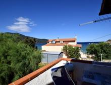 Appartamento con ampia terrazza a 50mt dalla spiaggia