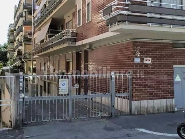Box auto via Mare di Bering, Ostia Levante