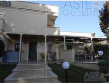 Foto Cometa 5 — Semi-detached house for sale in Genzano di Roma