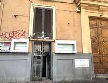 Facciata — Shop for sale in Roma, Trieste - Coppedè