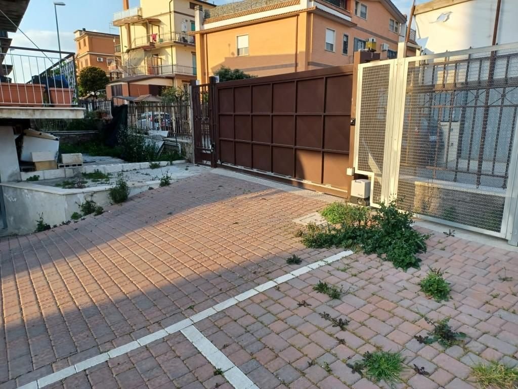 More for sale in Rome