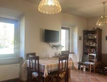 Leonessa  Vallunga  mq 220 + mq 17.000 terreno seminativo