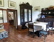 Villa d'epoca con ampi spazi esterni
