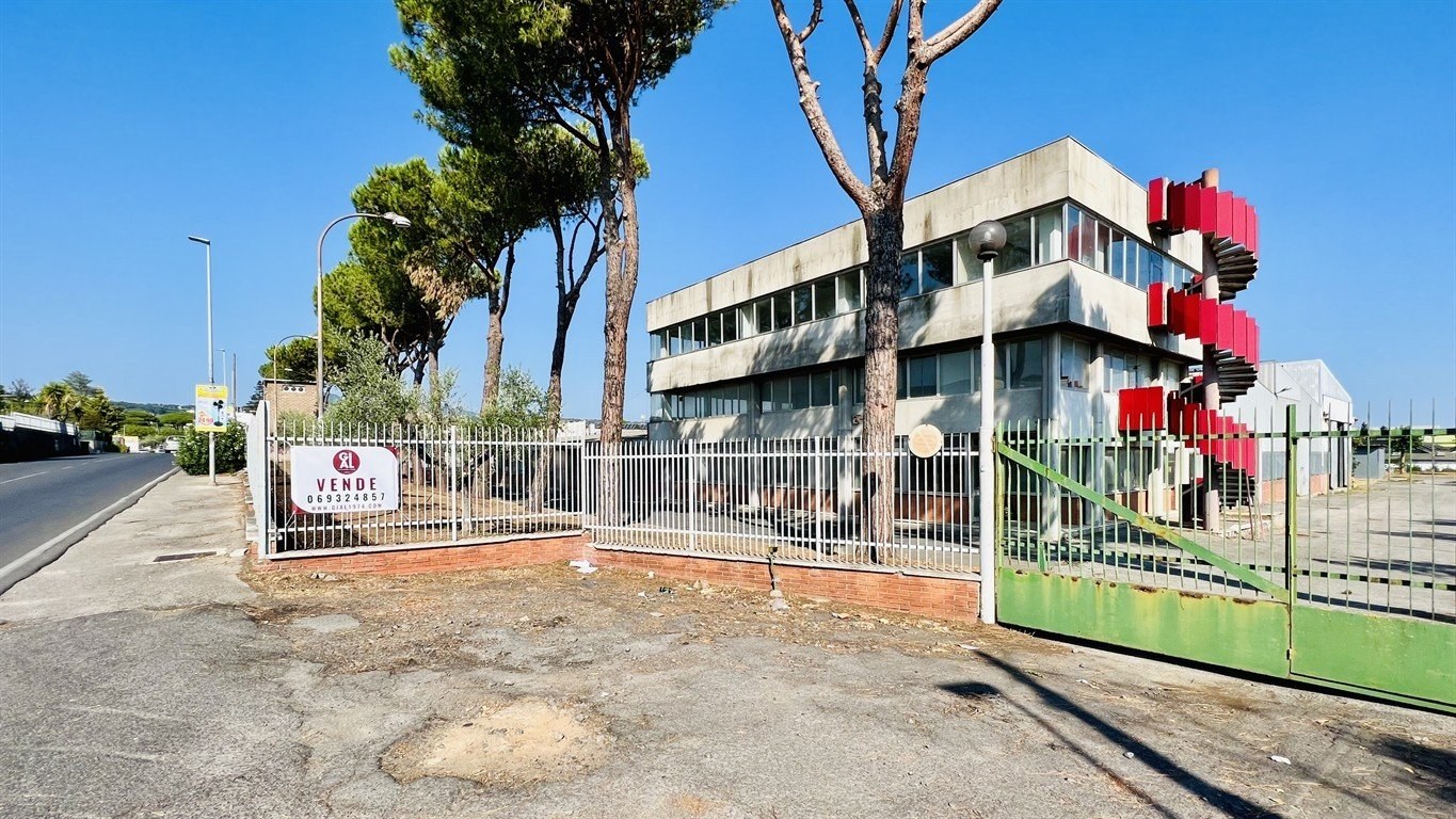 Foto Cometa 1 — Capannone Ariccia