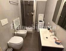 Bagno — Apartamento en venta en Roma, Castro Pretorio