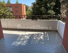 Terrazzo — Apartamento en renta en Roma, Labaro