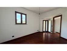 Foto Cometa 13 — Villa de cuatro familias en venta en Albano Laziale
