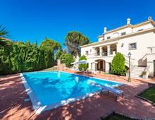 Splendida Villa Incastonata sulla Prima Collina di Silvi, Perla dell’Adriatico