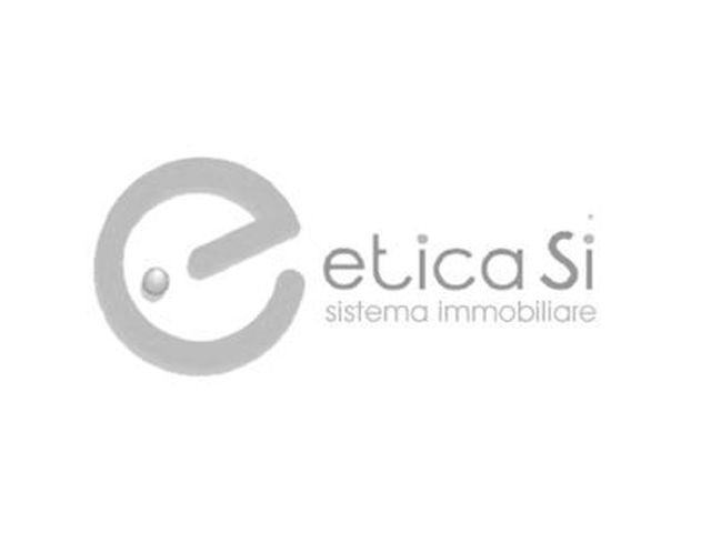 VENDESI AUTORIMESSA ZONA TOR PIGNATTARA