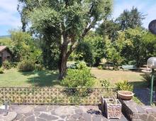 PUNTA DEL LAGO - Villa indipendente con grande parco privato