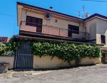 APPARTAMENTO OTTIMO STATO 5 LOCALI, VIA SARDIGLIANO ROMA