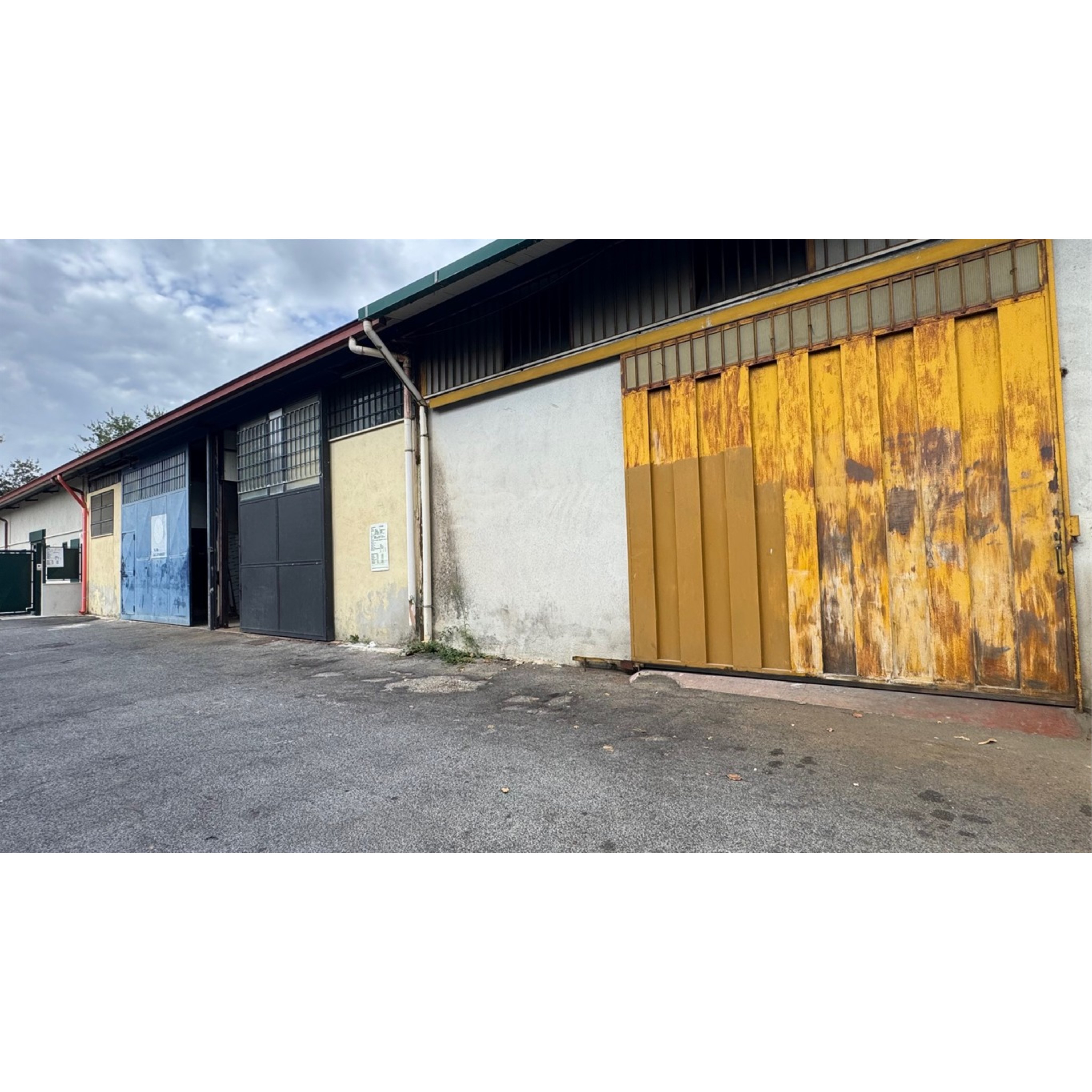 Foto Cometa 1 — Propriété commerciale à vendre à Ariccia