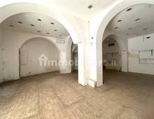 Interno non residenziale — Commerce en vente à Roma, Prati
