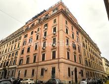 Facciata — Appartement en vente à Roma, Castro Pretorio