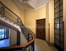 Interno palazzo — Appartement en vente à Roma, Parioli