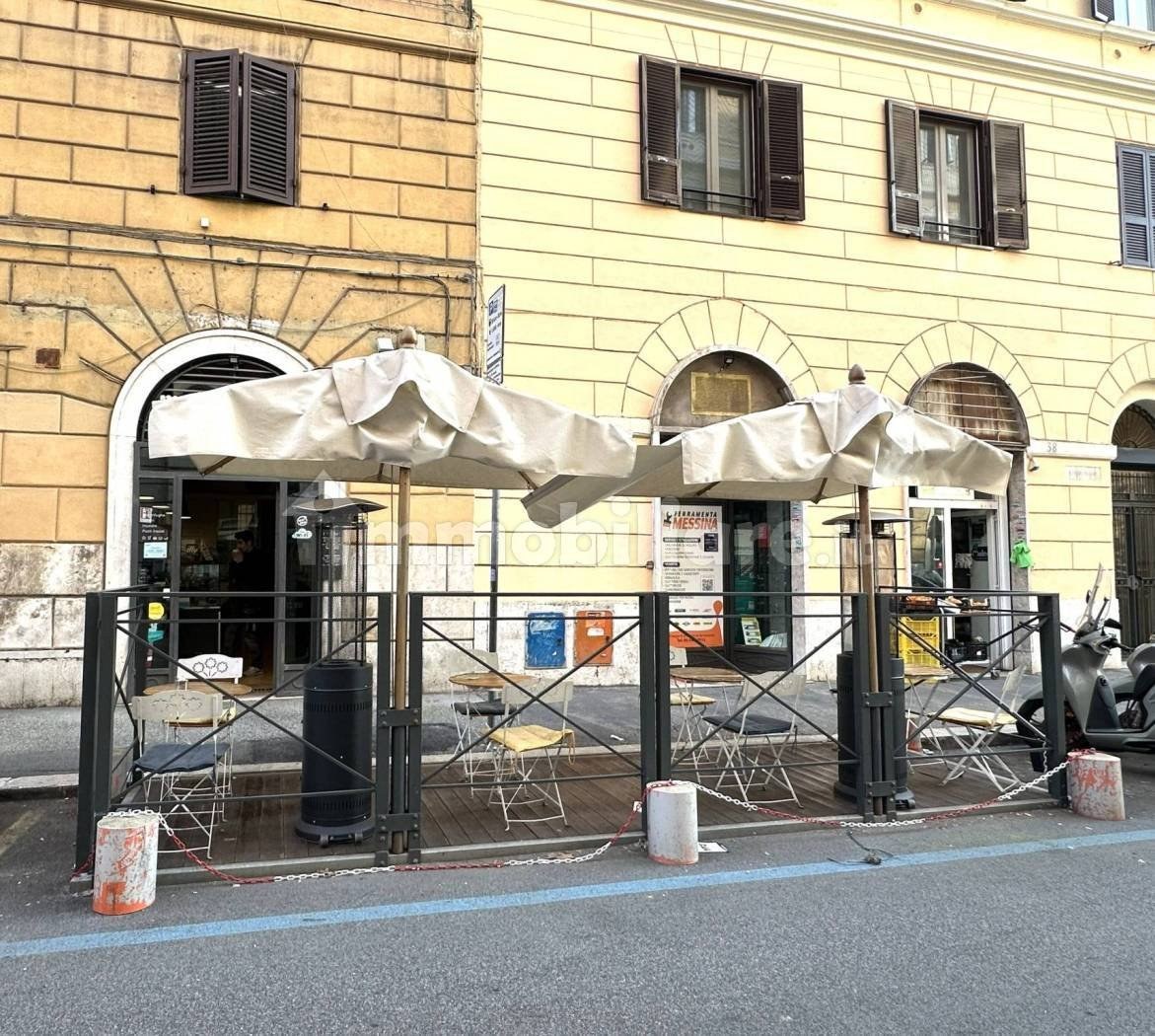 Facciata — Commerce en vente à Roma, Salario - Porta Pia