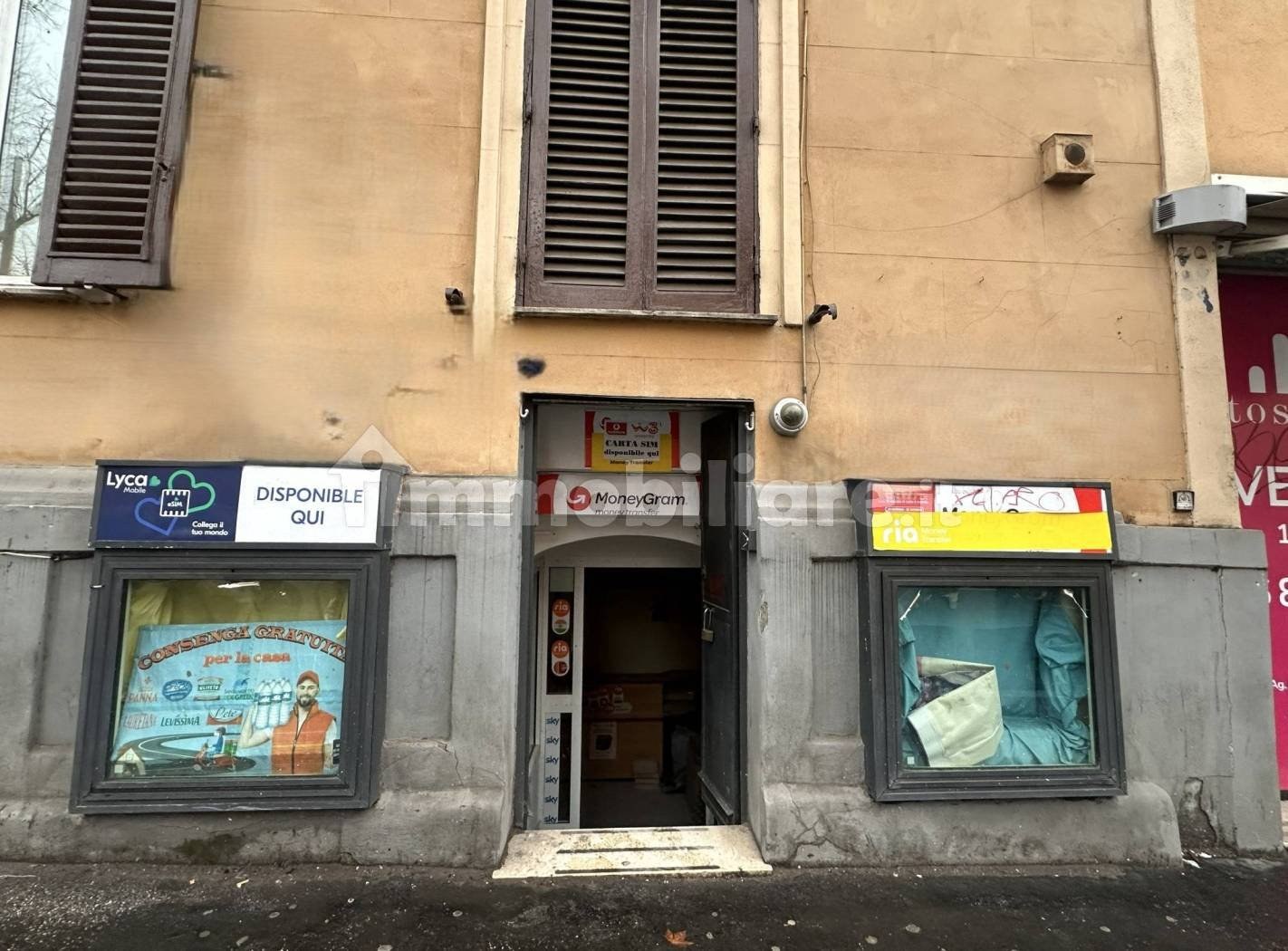 Facciata — Commerce en vente à Roma, Trieste - Coppedè