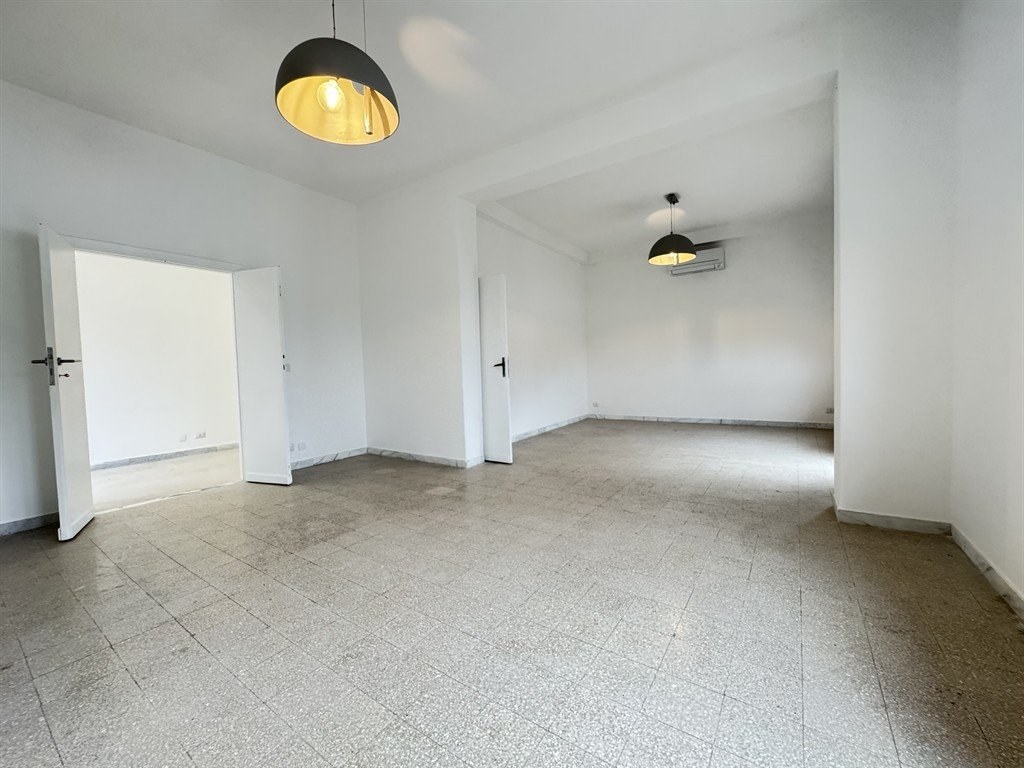 Foto Cometa 1 — Propriété commerciale à vendre à Rome