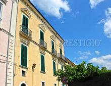 Palazzetto delle Torri. Bellissimo Edificio Storico