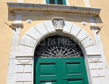 Palazzetto delle Torri. Bellissimo Edificio Storico