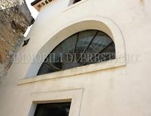 Palazzetto delle Torri. Bellissimo Edificio Storico