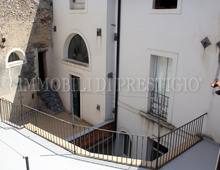 Palazzetto delle Torri. Bellissimo Edificio Storico