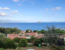 Appartamento in bifamiliare con spettacolare vista mare
