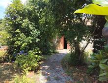 PUNTA DEL LAGO - Villa indipendente con grande parco privato