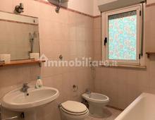 Bagno — Appartamento in affitto a Roma Labaro