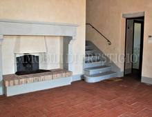 Casa indipendente in vendita a Palaia Usiglian Del Vescovo
