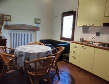 Proprietà indipendente suddivisa in tre unità abitative