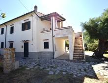 Appartamento in vendita a Marciana