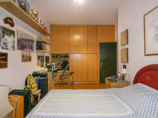 CAMILLUCCIA- appartamento ampia metratura + p.auto + cantina