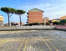 Posti auto e moto via Termini Imerese, Borghesiana