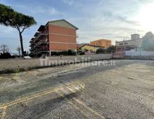 Posti auto e moto via Termini Imerese, Borghesiana