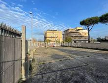 Posti auto e moto via Termini Imerese, Borghesiana
