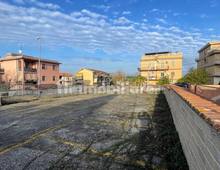 Posti auto e moto via Termini Imerese, Borghesiana