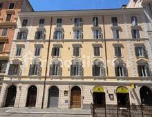 Facciata — Apartamento em venda em Roma, Castro Pretorio