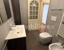 Bagno — Apartamento em venda em Roma, Castro Pretorio