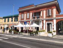 Facciata — Loja em venda em Roma, Ostia Antica