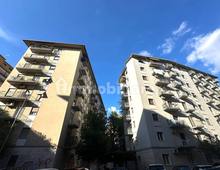 Facciata — Apartamento em venda em Roma, Cinecittà