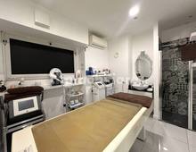 Interno non residenziale — Loja em venda em Roma, Parioli