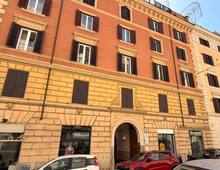 Facciata — Apartamento em renda em Roma, Vittorio Veneto