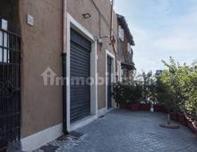 Terrazzo — Loja em renda em Roma, Testaccio
